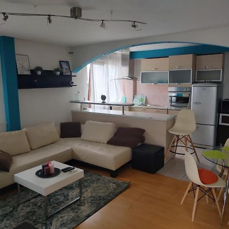 Studio Apartman Karler Карловац Екстериор снимка